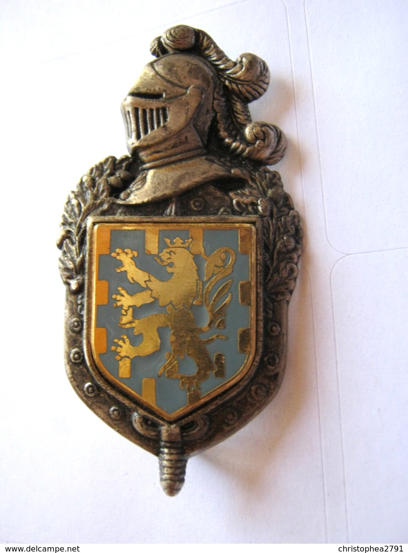 ANCIEN INSIGNE DE LA GENDARMERIE NATIONALE ECU EMAILLE LE CCRG FRANCHE COMTE ETAT EXCELLENT - Polizei