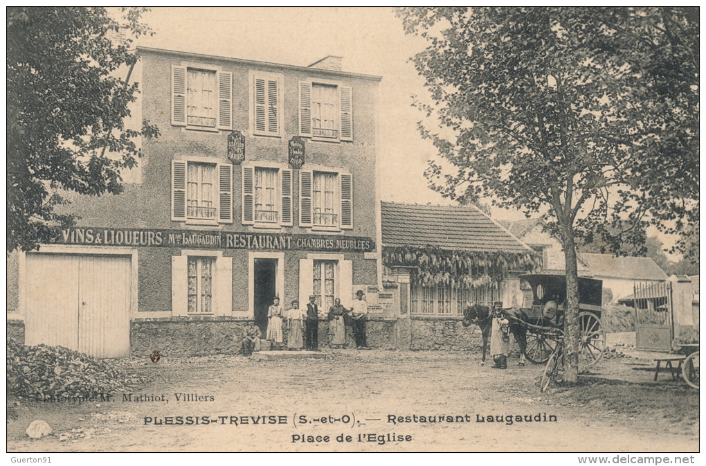 ( CPA 94 )  PLESSIS-TRÉVISE  /  Restaurant LAUGAUDIN  -  Place De L' Église - Le Plessis Trevise