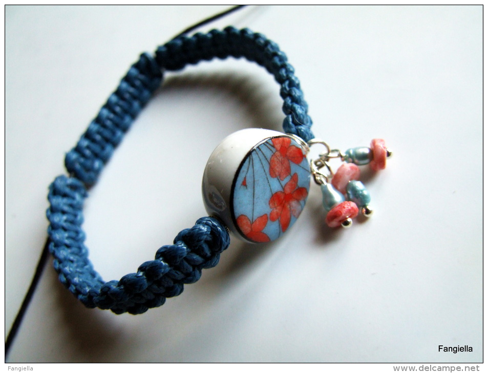 Bracelet Bleu Rose Perle Porcelaine, Perles De Culture, Coquillage Et Coton Ciré  Merci à Tendance-Perles Qui A Réalisé - Bracciali