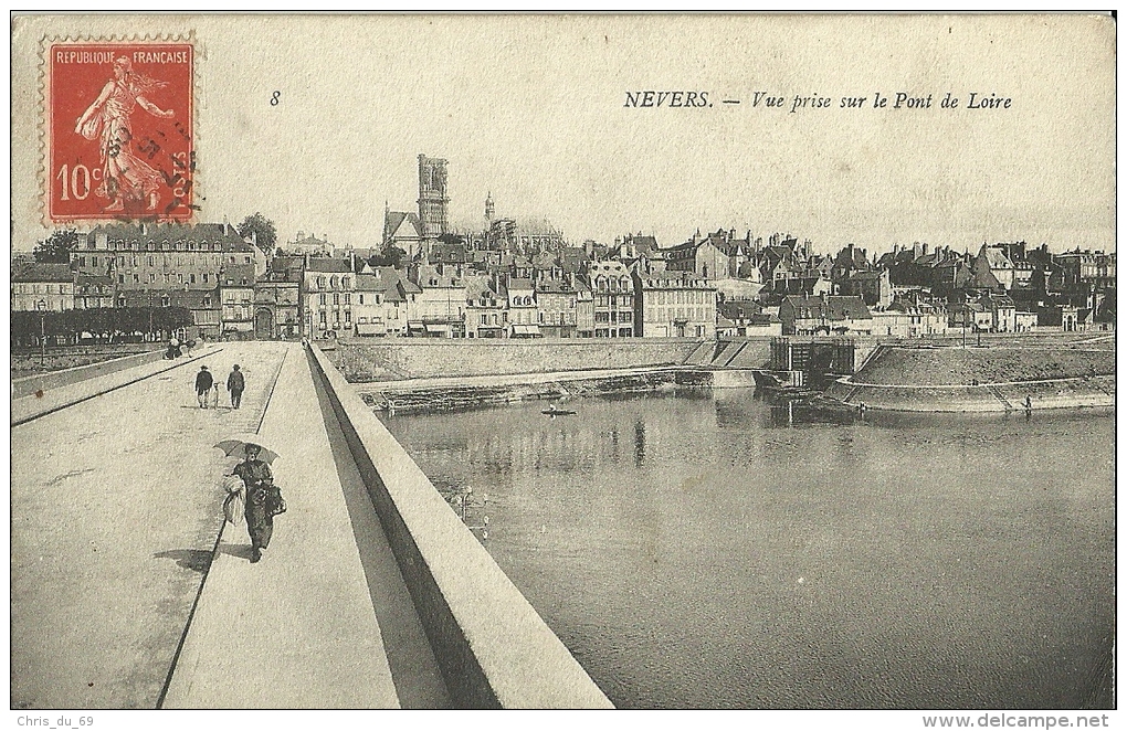 Nevers Vue Prise Sur Le Pont De Loire - Nevers