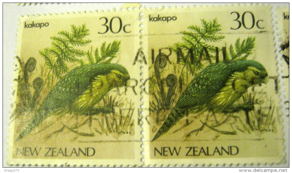 New Zealand 1986 Bird Kakapo 30c X2 - Used - Used Stamps
