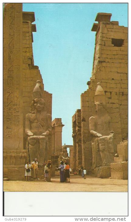 EGYPT 1989 - POSTCARD - LUXOR - THE TEMPLE OF LUXOR ADDR TO SWITZERLAND W 2 STS OF 15-35 POSTMARK UNREADEABLE MAILED MAR - Luxor