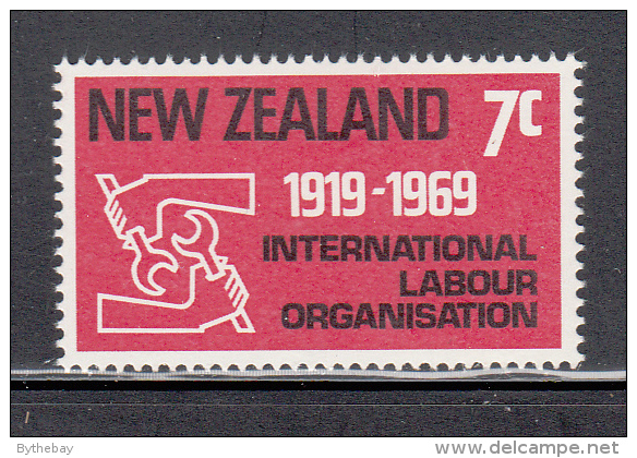 New Zealand MNH Scott #421 7c International Labour Organization 50th Anniversary - Nuevos