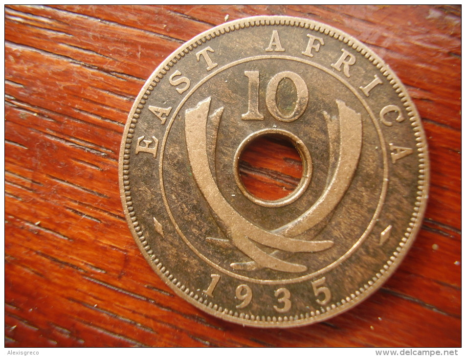 BRITISH EAST AFRICA USED TEN CENT COIN BRONZE Of 1935  - GEORGE V. - Colonia Británica