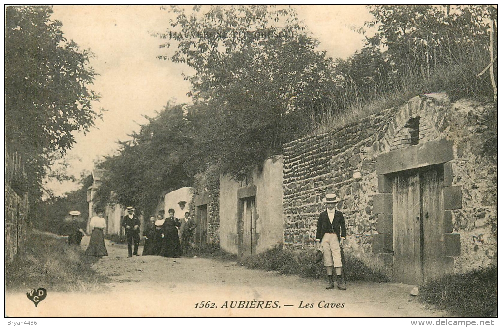 63 - Aubière - Les Caves - Animée -  (Puy-de-Dôme) - CPA En Bel Etat (voir Scan) - Aubiere