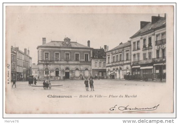 CHATEAUROUX - Hôtel De Ville - Place Du Marché - Chateauroux