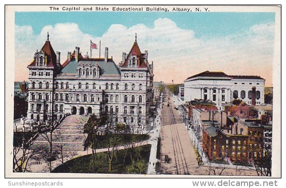 New York Albany The Capital And State Educational Building - Albany