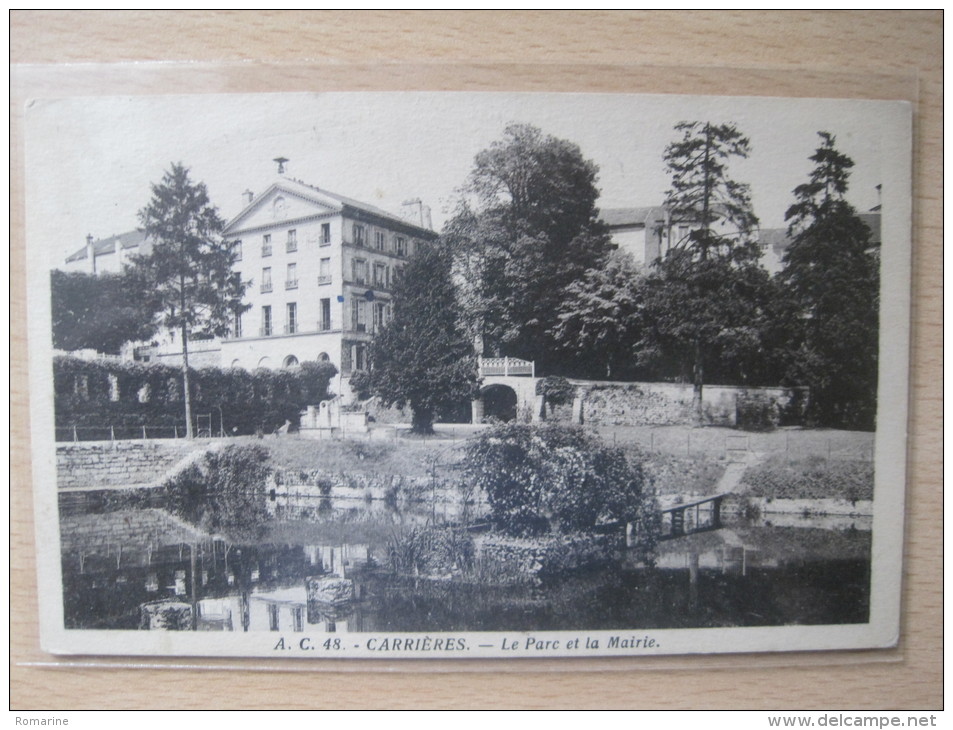 Carrieres - Le Parc Et La Mairie - Carrières-sur-Seine