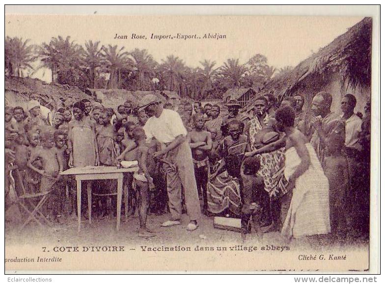 Afrique   Cote D'Ivoire   Vaccination Dans Un Village  Abbeys - Elfenbeinküste