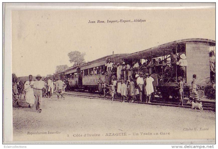 Afrique   Cote D'Ivoire     Azaguié  Un Train En Gare - Côte-d'Ivoire