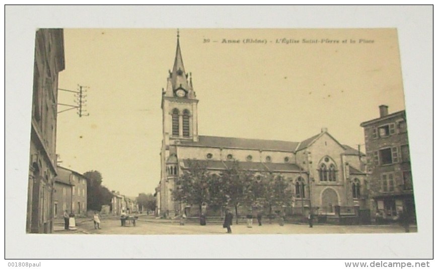 Anse - ( Rhône ) - L'église Saint Pierre Et La Place :::::: Animation - Anse