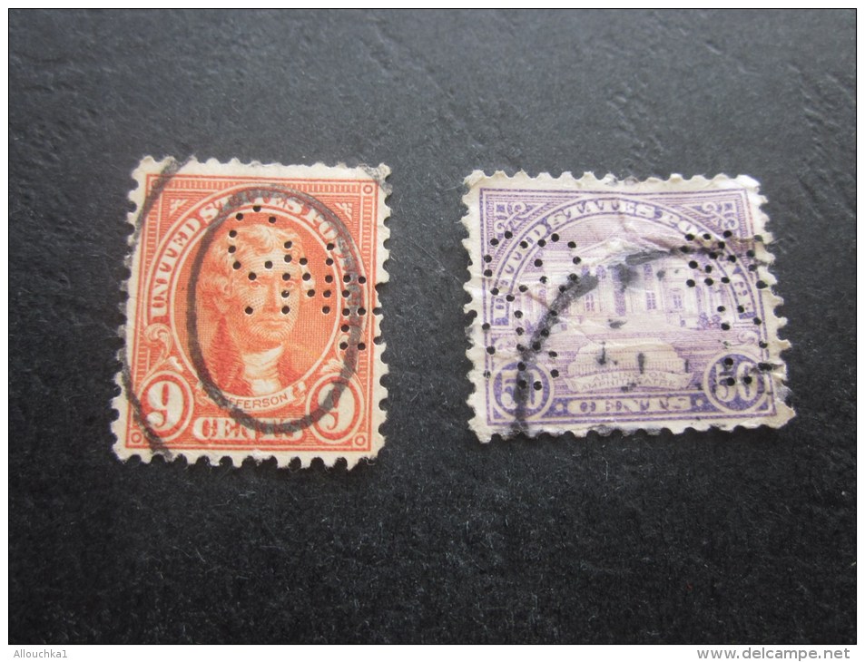 2 Timbres:US Postage USA United States Of America Perforé Perforés Perfin Perfins Stamp Perforated PERFORE Very Good - Zähnungen (Perfins)