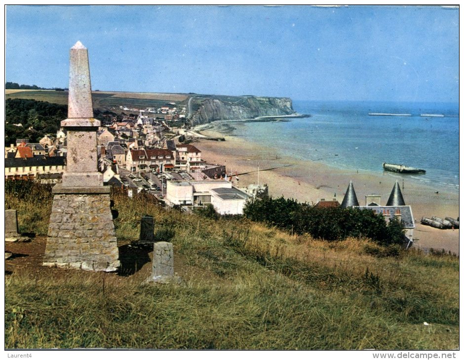 (278M) France - Arromanche Et Monument A La Bataille Navale De 1811 - Oorlogsmonumenten