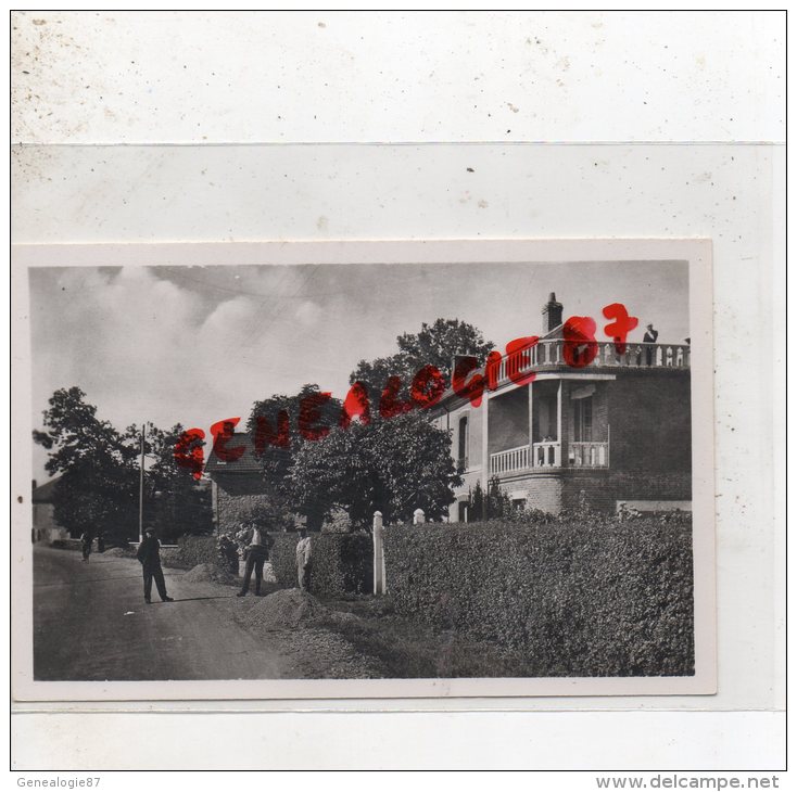 87 - LAURIERE - LES ALLEES   CARTE PHOTO - Lauriere