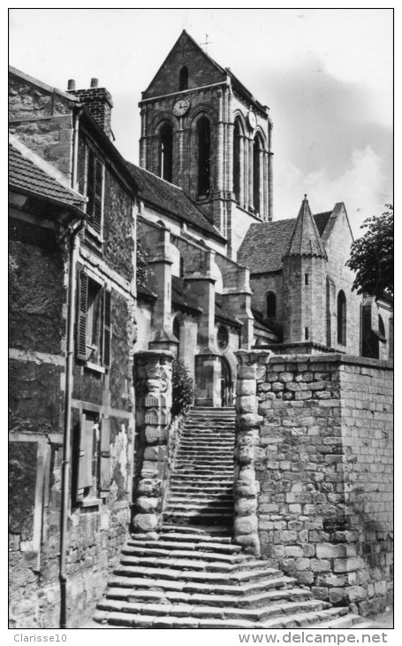 95 Auvers Sur Oise CPSM Eglise Notre Dame Vue Du Bas Des Remparts - Auvers Sur Oise