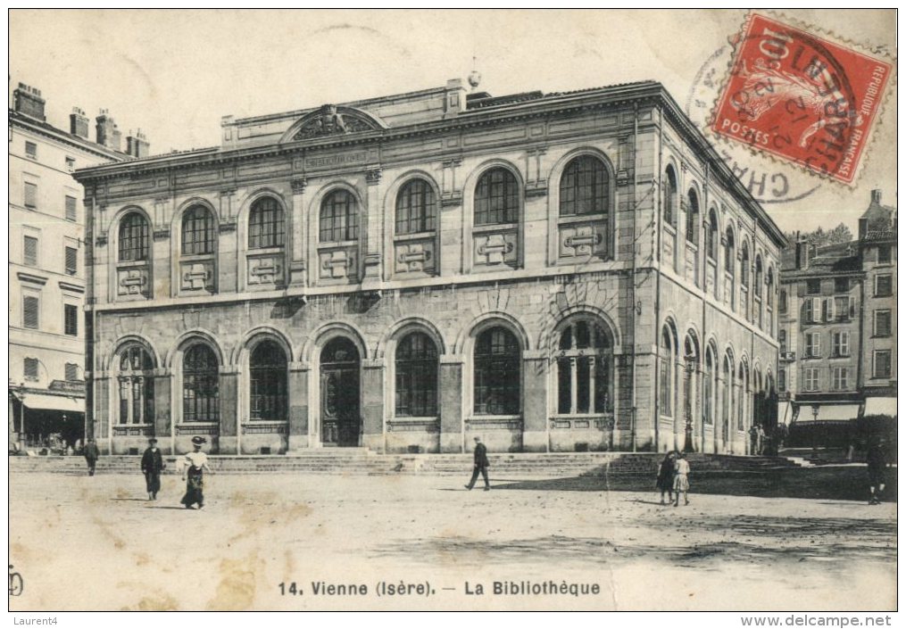 (751M) France - Vienne - Bibliothèque - Library - Bibliothèques