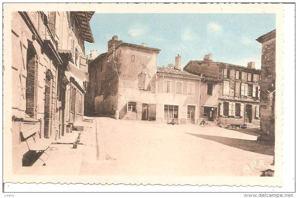 MONTCLAR DE QUERCY - Place Du Marché De La Volaille -n°14 - Montclar De Quercy