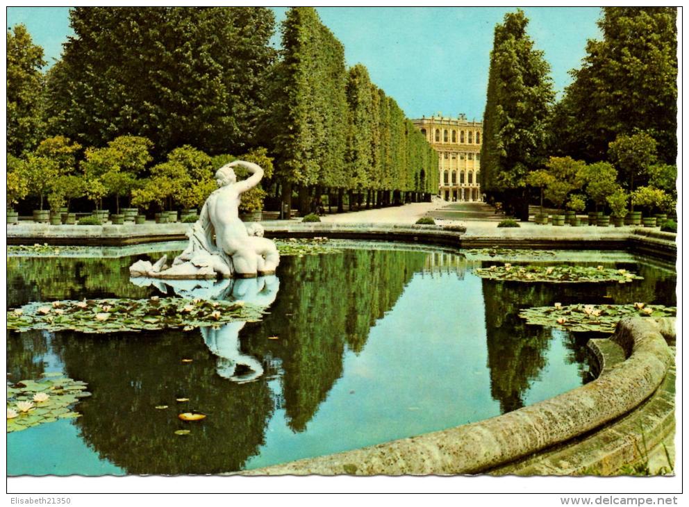 VIENNE : Vue Sur Le Jardin Du Château De Schönbrunn - Schloss Schönbrunn