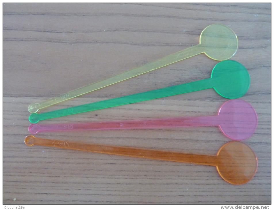 Touilleur Transparent (4 Couleurs Différentes) - Swizzle Sticks