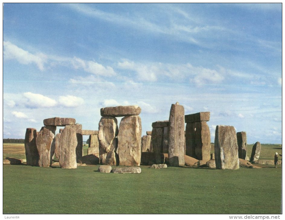 (101M) UK - Stonehenge - Stonehenge