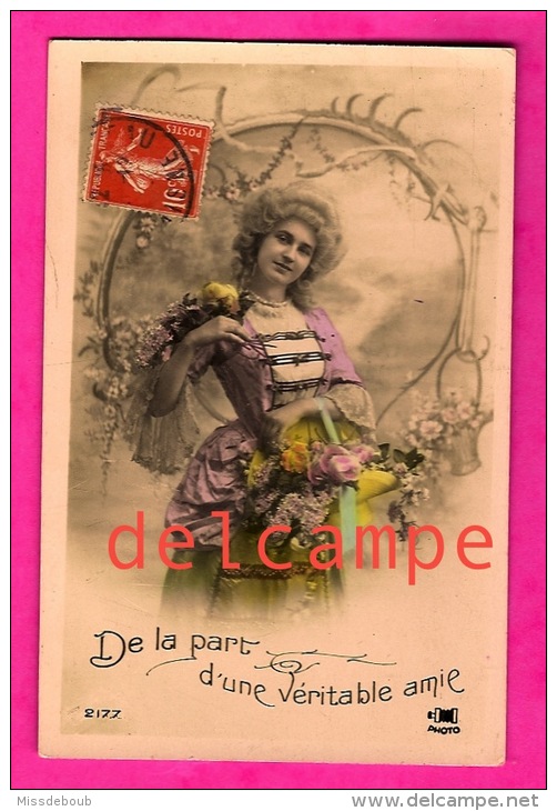 Femme Perruque Et Crinoline, De La Part D'une Véritable Amie - 1911 - Woman Wig And Crinoline - Mode