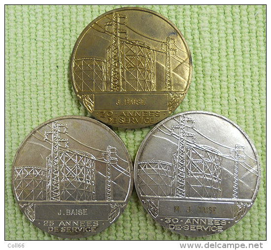 3 Medailles Electricité Et Gaz De France Bronze  Henry Dropsy 20-25-30années De Service Diametre 5,5cms 70gr Chacune - Professionals/Firms