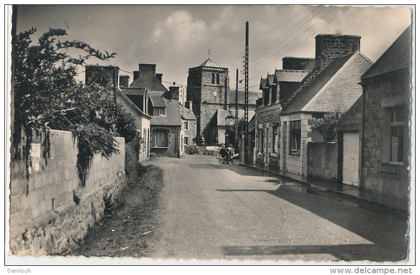 22 // PENVENAN   La Route De Lannion   CPSM - Penvénan