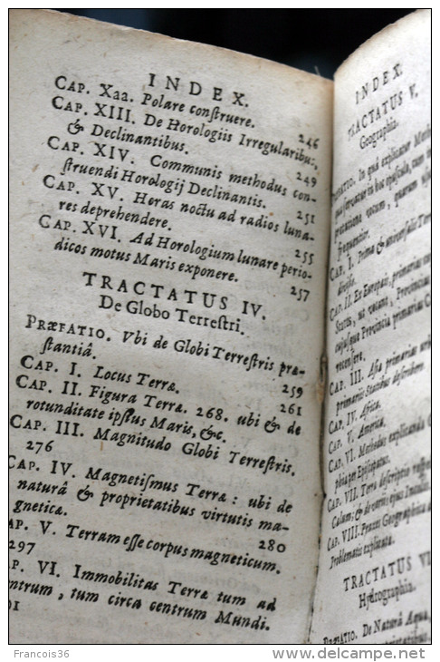 P Petri Galtruchii Galtruchi - Mathematicae Cosmographia Geographia Gnomonica Astronomia - 1675 - MDCLXXV