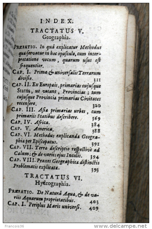 P Petri Galtruchii Galtruchi - Mathematicae Cosmographia Geographia Gnomonica Astronomia - 1675 - MDCLXXV