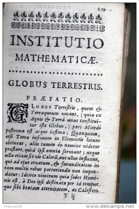 P Petri Galtruchii Galtruchi - Mathematicae Cosmographia Geographia Gnomonica Astronomia - 1675 - MDCLXXV