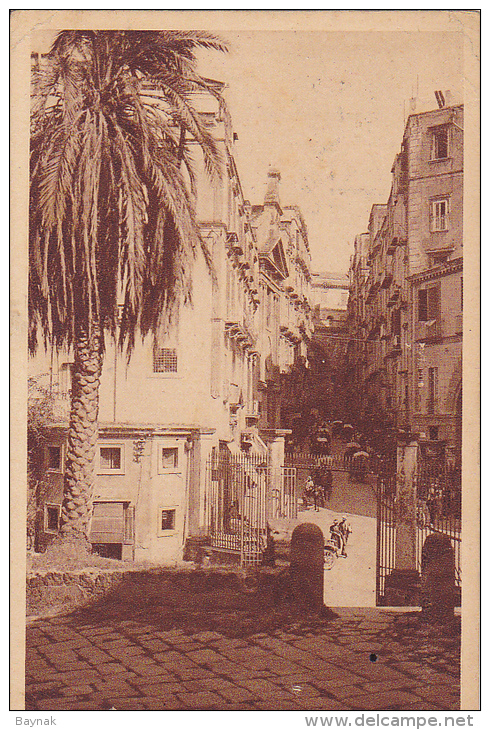 NAPOLI40  --  NAPOLI   --  LA VIA DI CHIAIA  --  DAL GRAND HOTEL VESUVE  --  1923 - Napoli (Neapel)