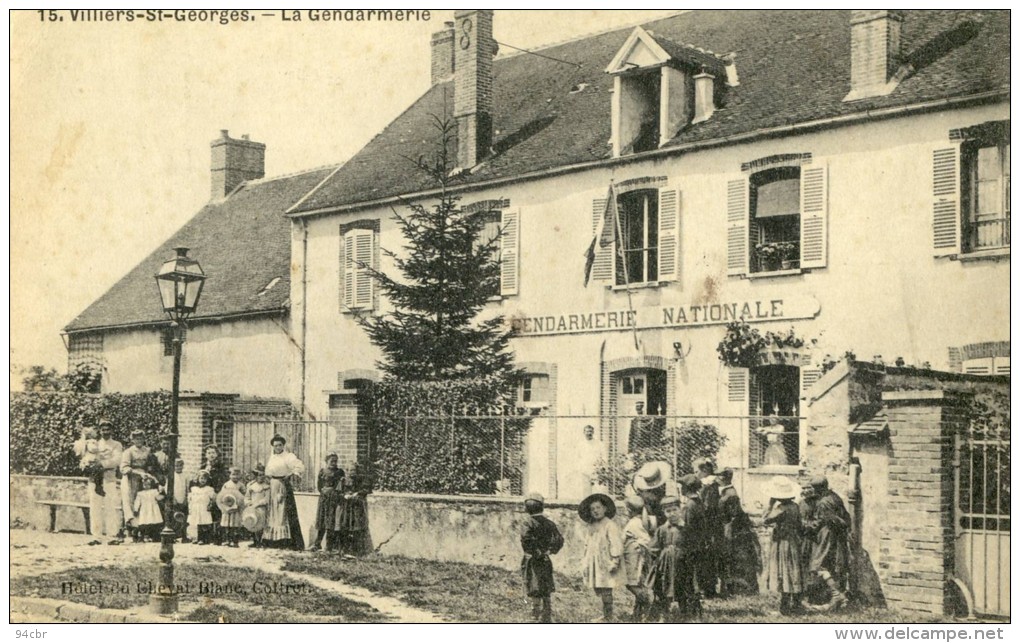 CPA (77) VILLIERS ST GEORGES  La Gendarmerie - Villiers Saint Georges