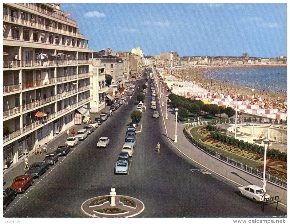 (450M) France - Sables D'Olonne Piscine - Swimming