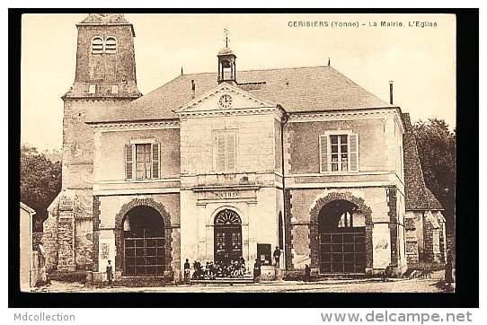 89 CERISIERS / La Mairie Et L'Eglise / - Cerisiers