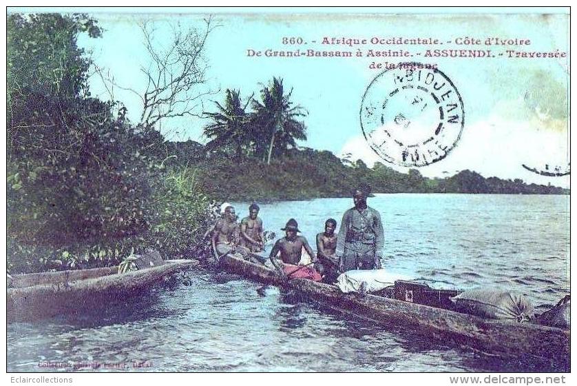 Afrique  Côte D'Ivoire   Grand Bassam   Assuendi   Pirogue - Côte-d'Ivoire