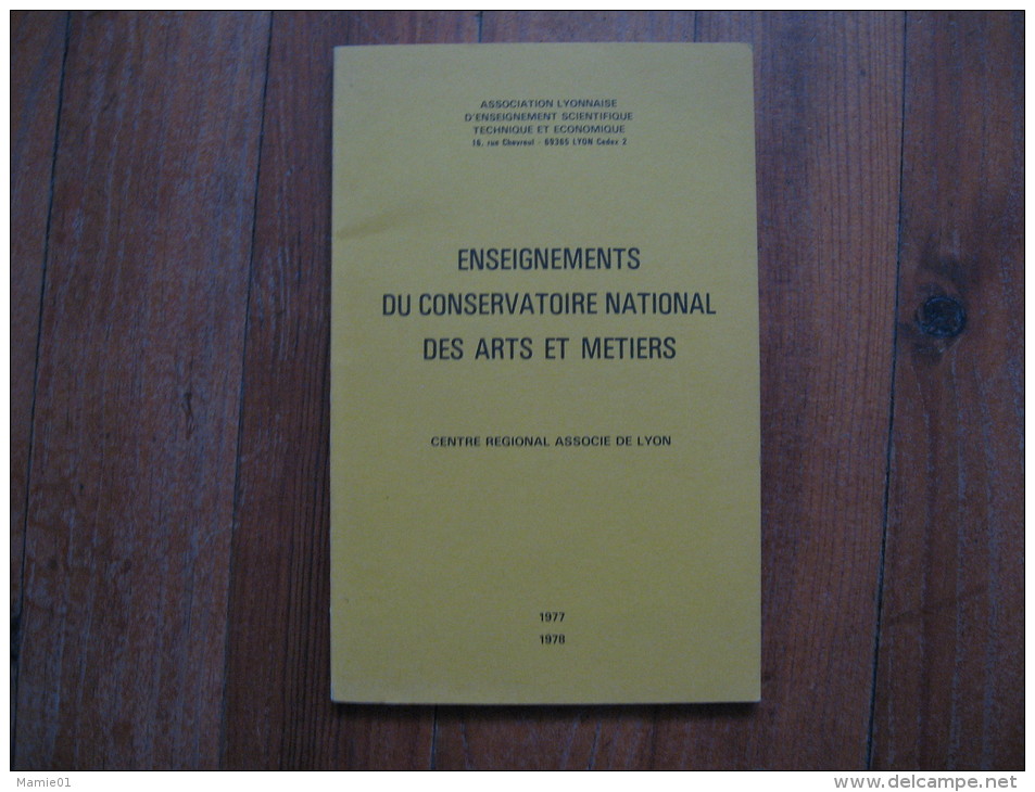 Livre                                  Enseignements Du Conservatoire National Des Arts Et Métiers - 18+ Jaar