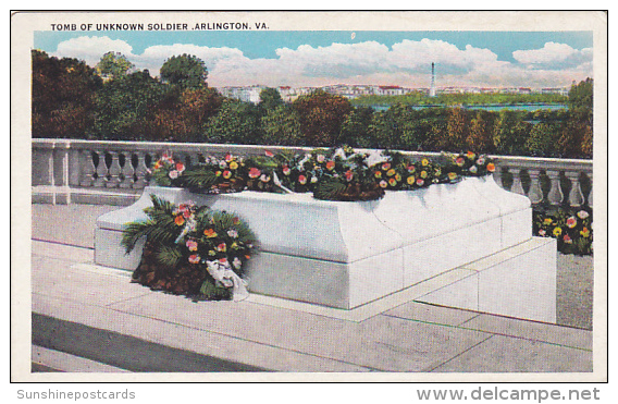 Tomb Of The Unknown Soldier Arlington Virginia - Arlington
