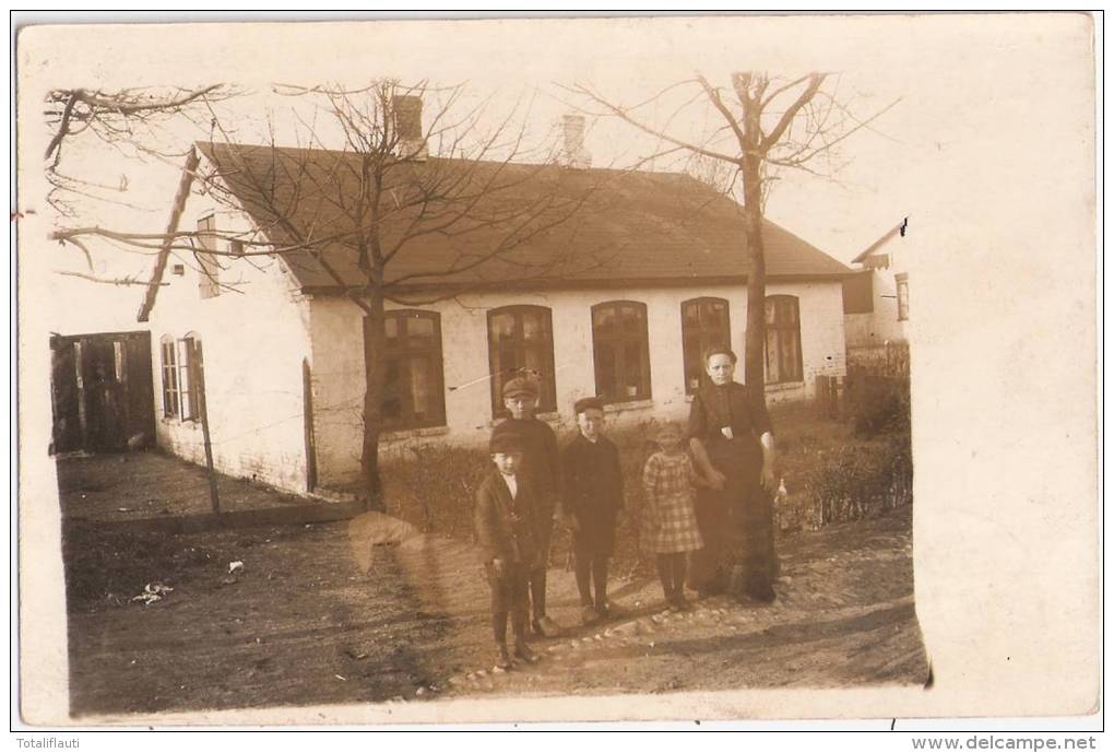 Tingleff Nordschleswig Einzelhaus Mit Familie 13.5.1913 Gelaufen Tinglev Dänemark Fotokarte - Nordschleswig