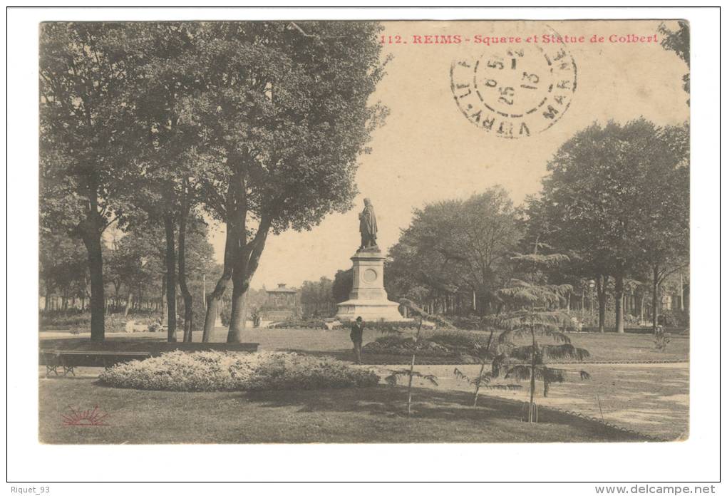 112 - REIMS - Square Et Statue De Colbert - Reims