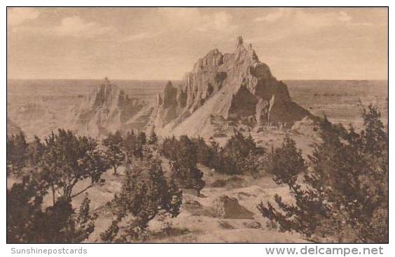 South Dakota Wall Vampire Peak At Cadar Pass Badlands National Monument Albertype - Other & Unclassified