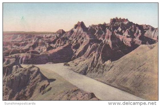 South Dakota Wall Going Up To The Pinnacles Badlands National Monument Albertype - Other & Unclassified