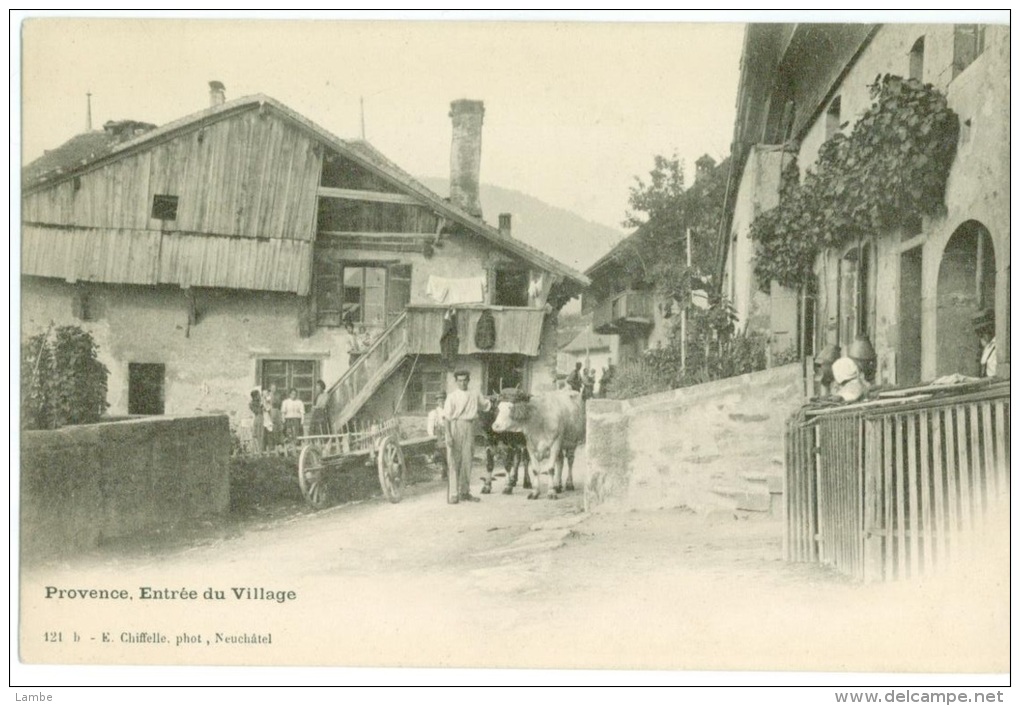 PROVENCE - Entrée Du Village - Provence