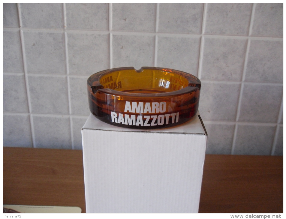 Pubblicità Advertising Liquore Posacenere AMARO RAMAZZOTTI GRAPPA DI VITE - Glas