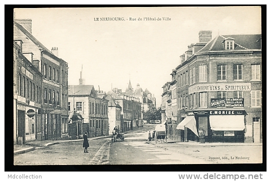 27 LE NEUBOURG / Rue De L'Hôtel De Ville / - Le Neubourg