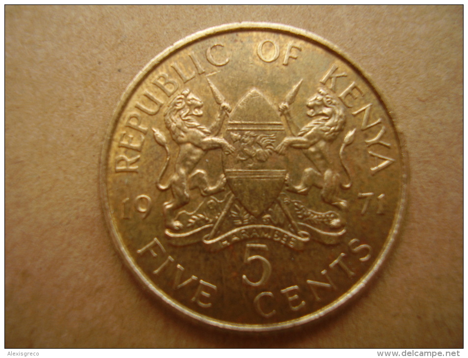 KENYA 1971 FIVE CENTS   KENYATTA Nickel-Brass  USED COIN In UNCIRCULATED CONDITION. - Kenya