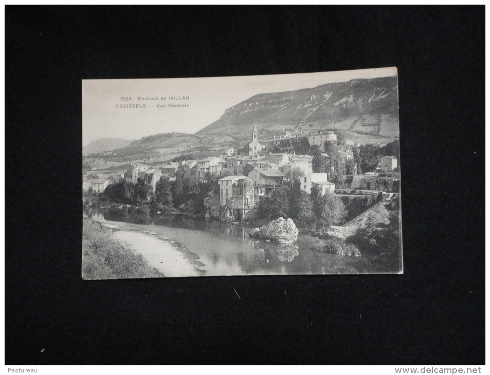 Environs De Millau. Creissels: Le Village. Vue Générale . - Millau