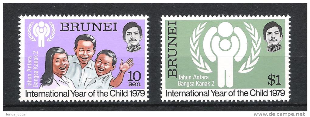 Brunei 1979 Mi# 227-228 ** MNH Jahr Des Kindes - Brunei (1984-...)