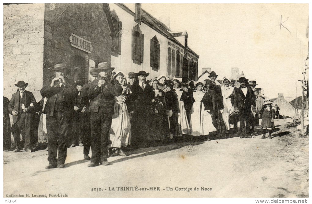 "  TOP  CPA  LA  TRINITE  SUR  MER . UN  CORTEGE  DE  NOCE - La Trinite Sur Mer