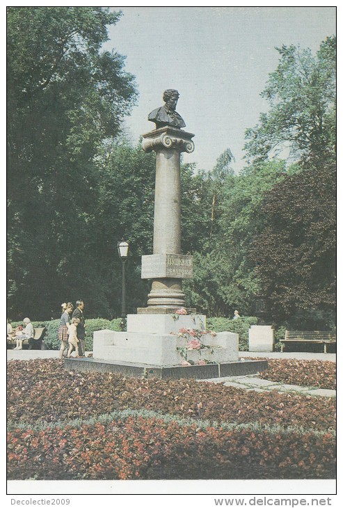 ZS46092 Monument To Alevander Pushkin    2 Scans - Moldavië