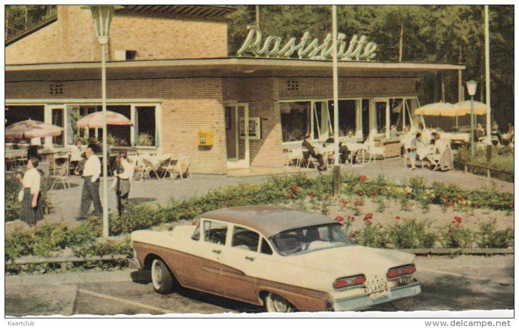 Pfungstadt-West:  FORD CUSTOM 300 V8 (´58) - Autobahn-Rasthaus Bei Darmstadt, Deutschland - PKW